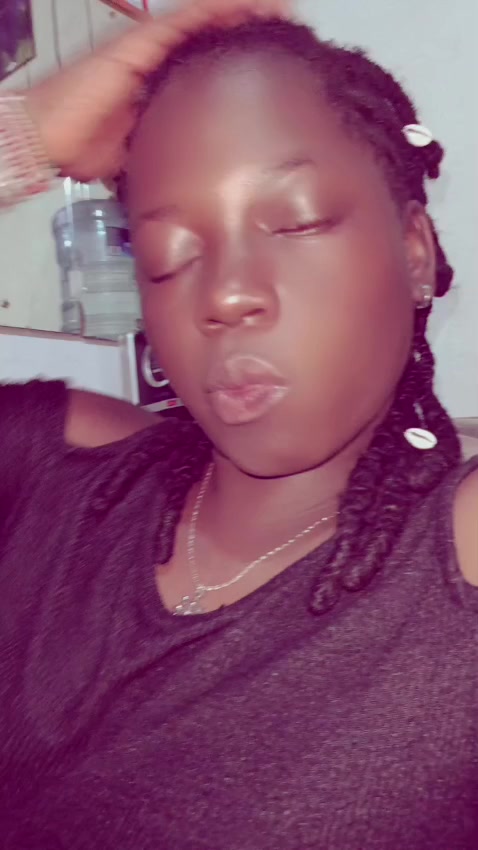 @🎀🖤Phoebe gee🤍🩵