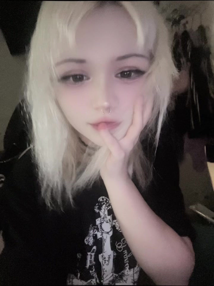 @KeeshiMoshi