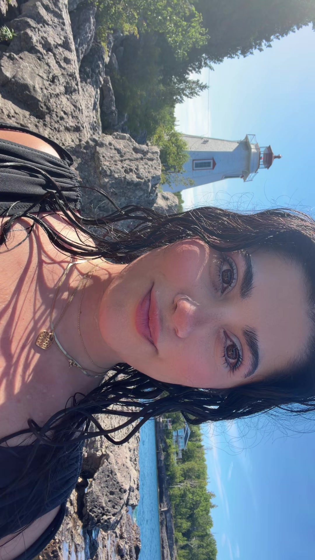 @Niusha
