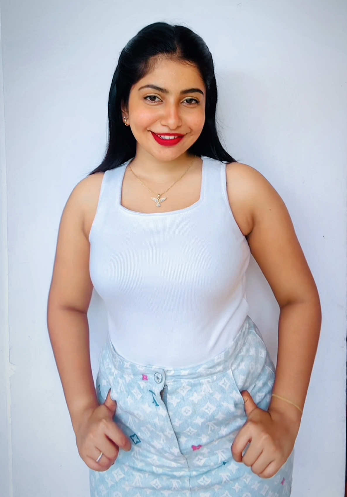 @C H A M I I🕊️