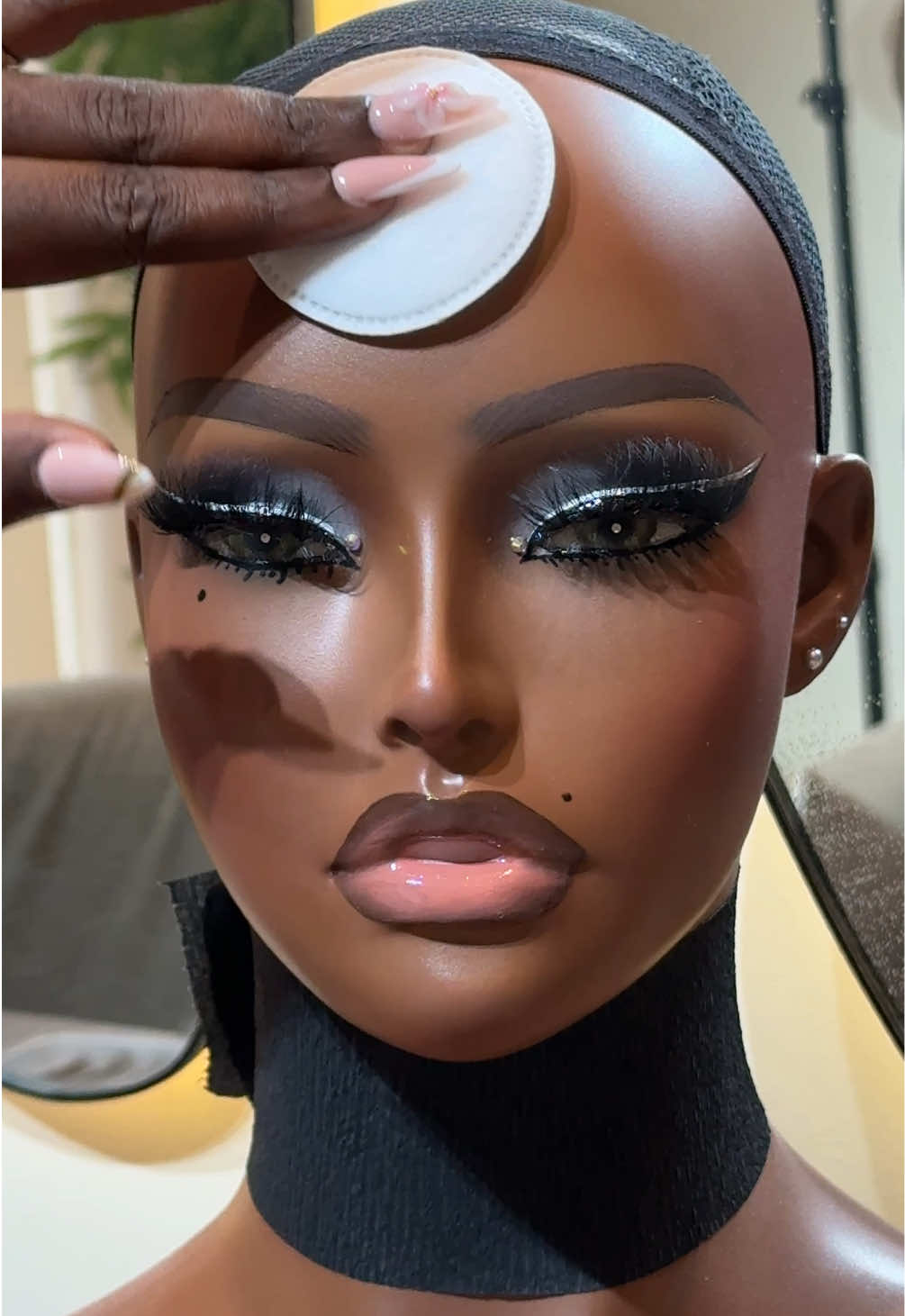 @Adarku Makeup Studio