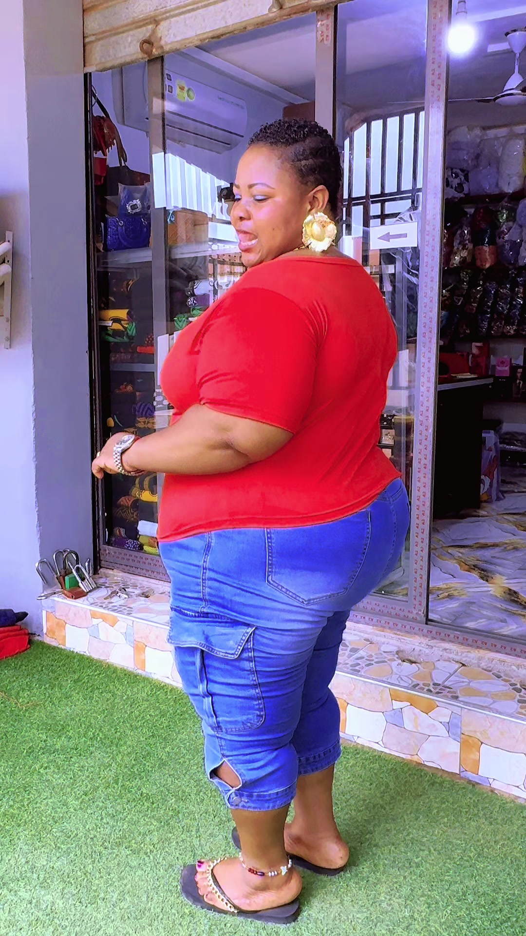 @God bless my mum kente shop