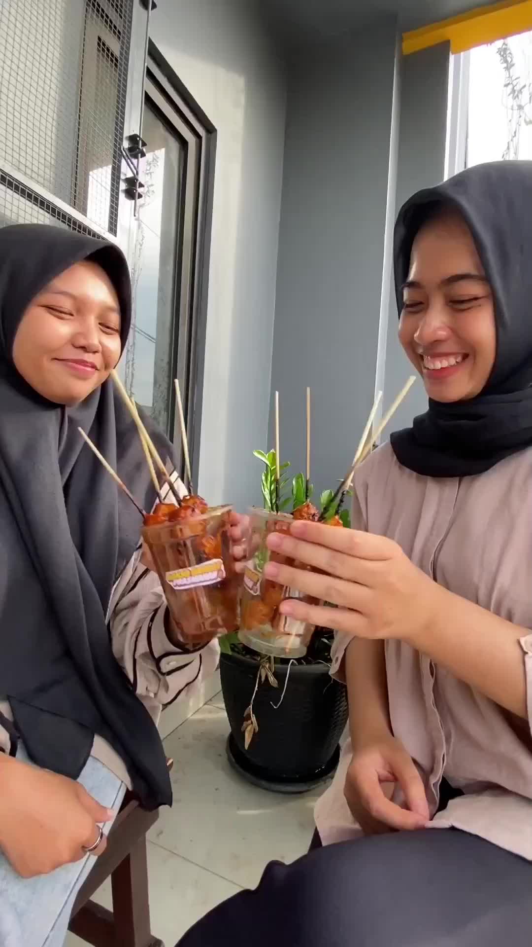 @Ngunyah Teruss