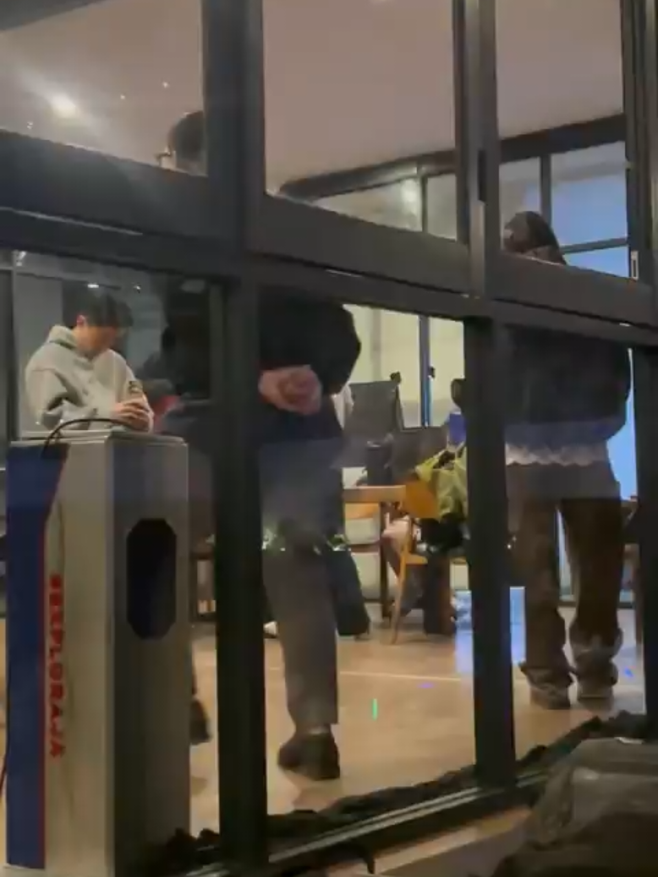 @EL