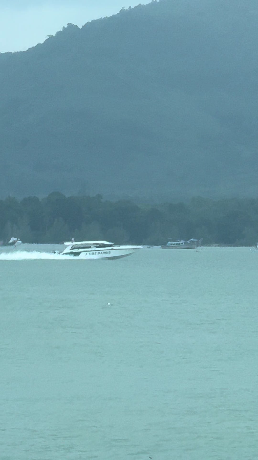 @Noontaxi and boat trip Mr.Noon