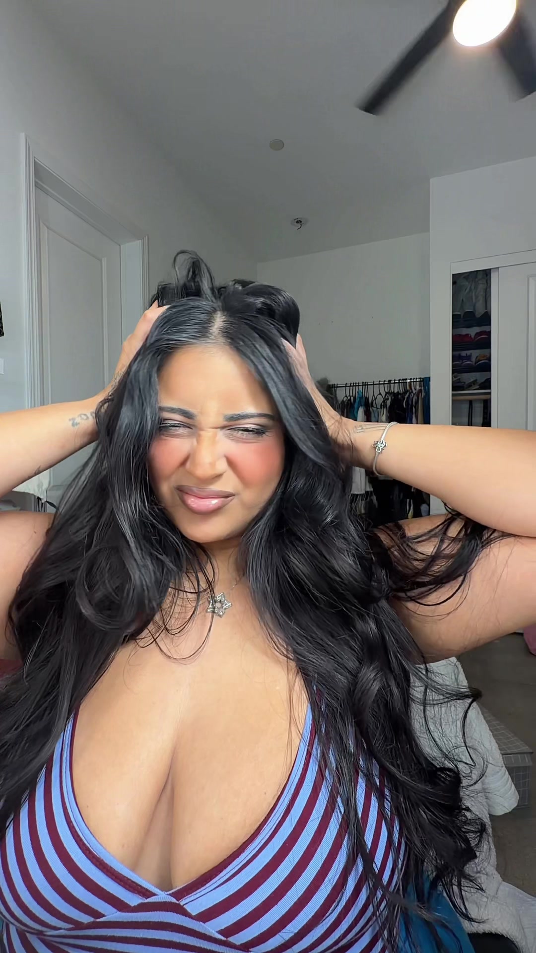 @LizzCastles ♱