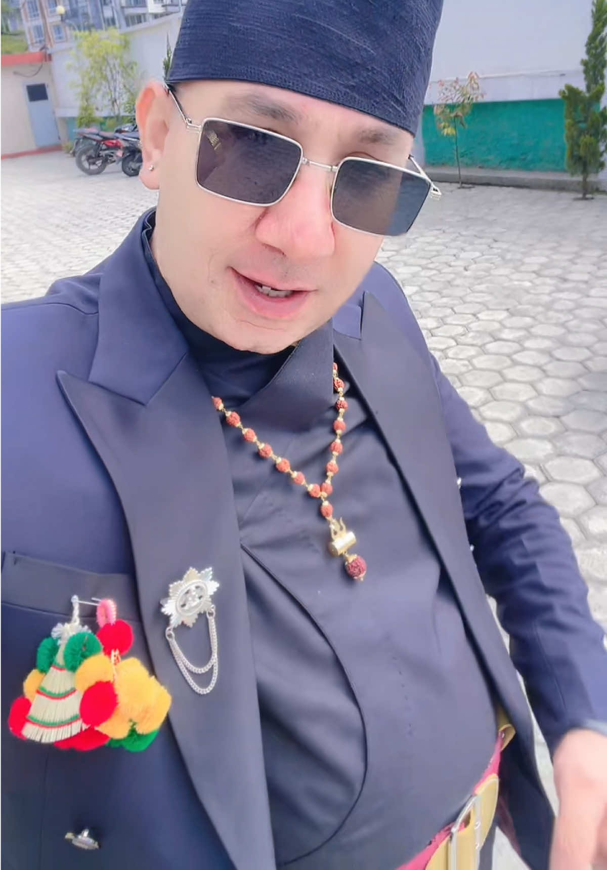 @रुपेन्द्र बर ध्वज थापा 🇳🇵❤️