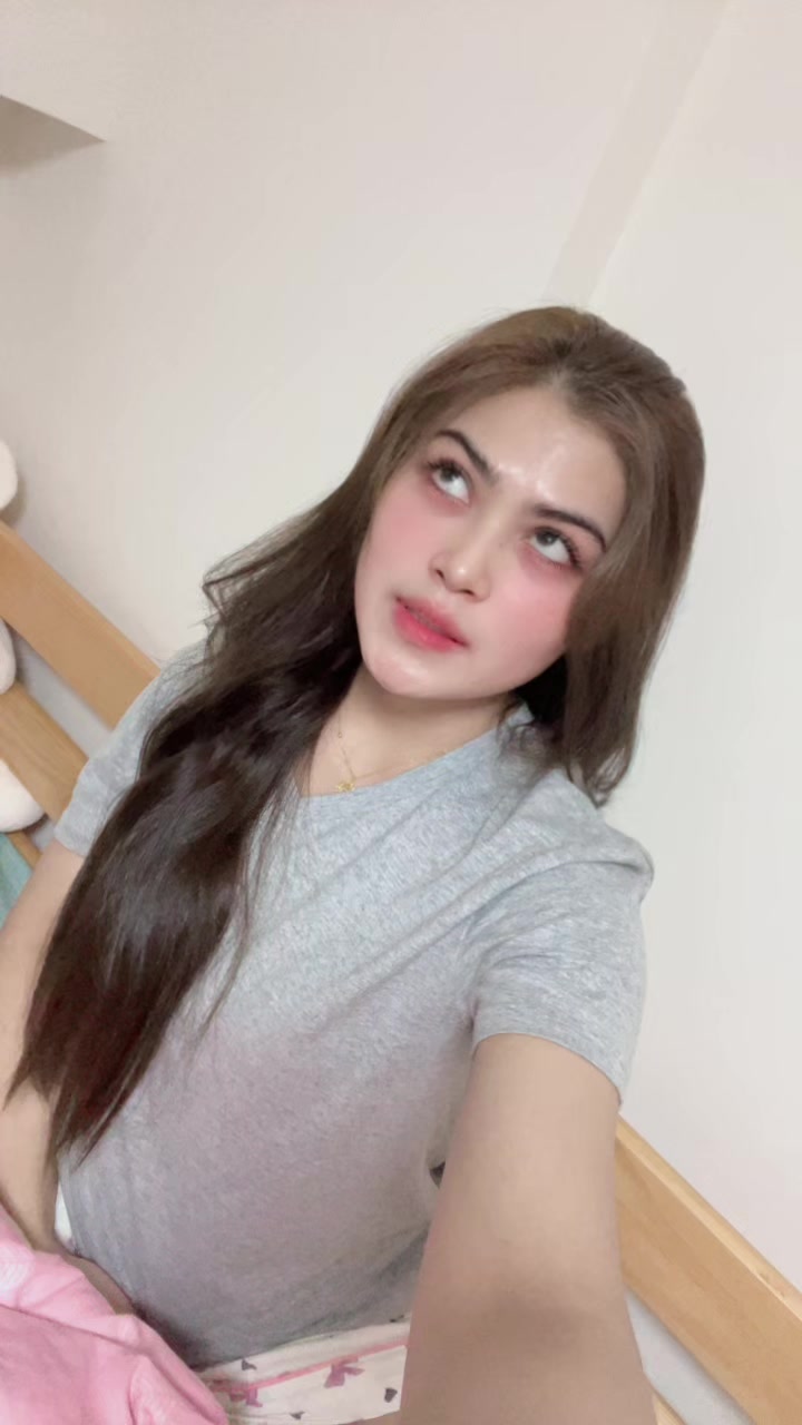 @AMI AGHATA🇭🇰