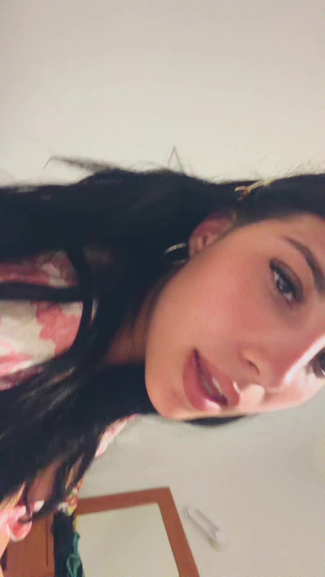 @🦦