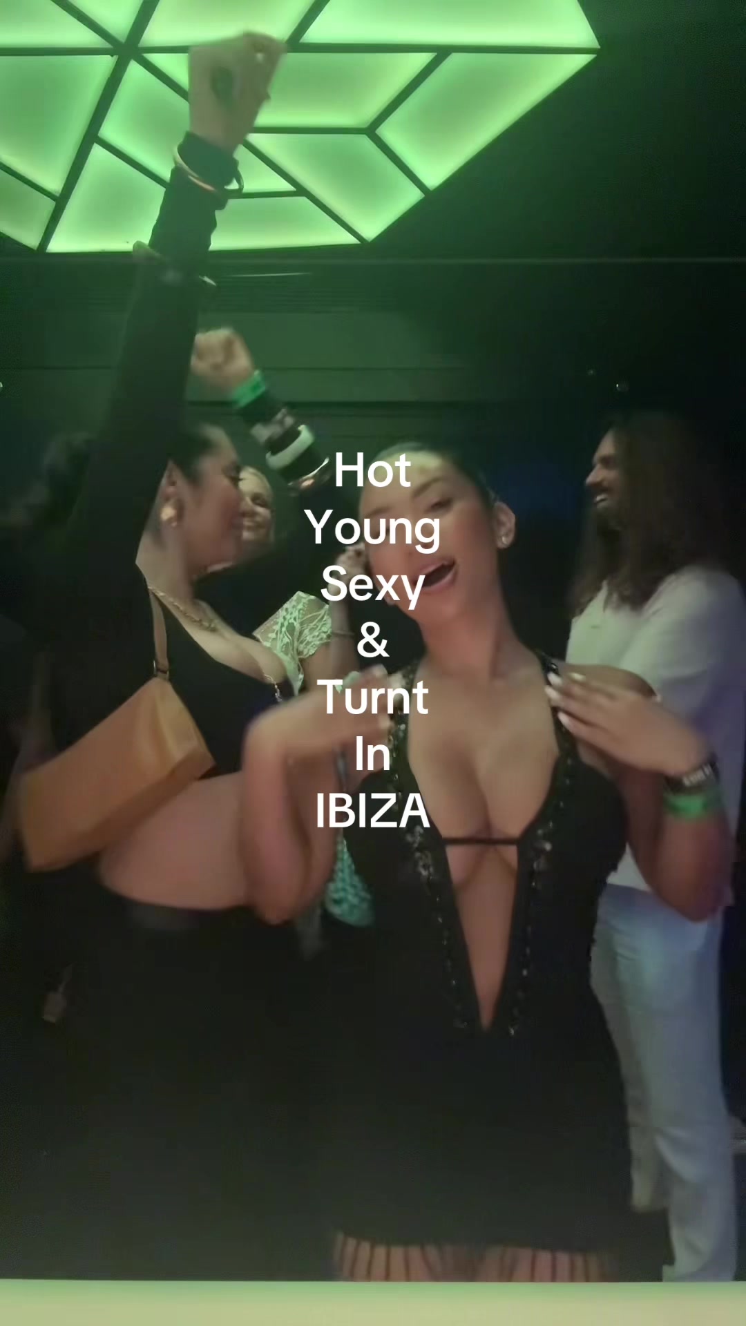@Sophia