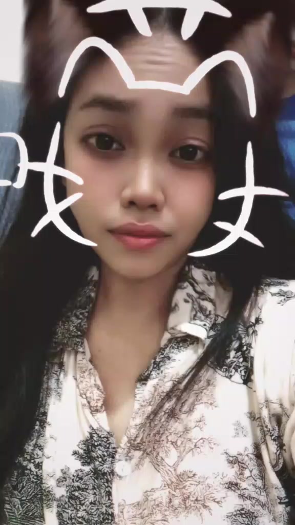 @Yuni adam😘