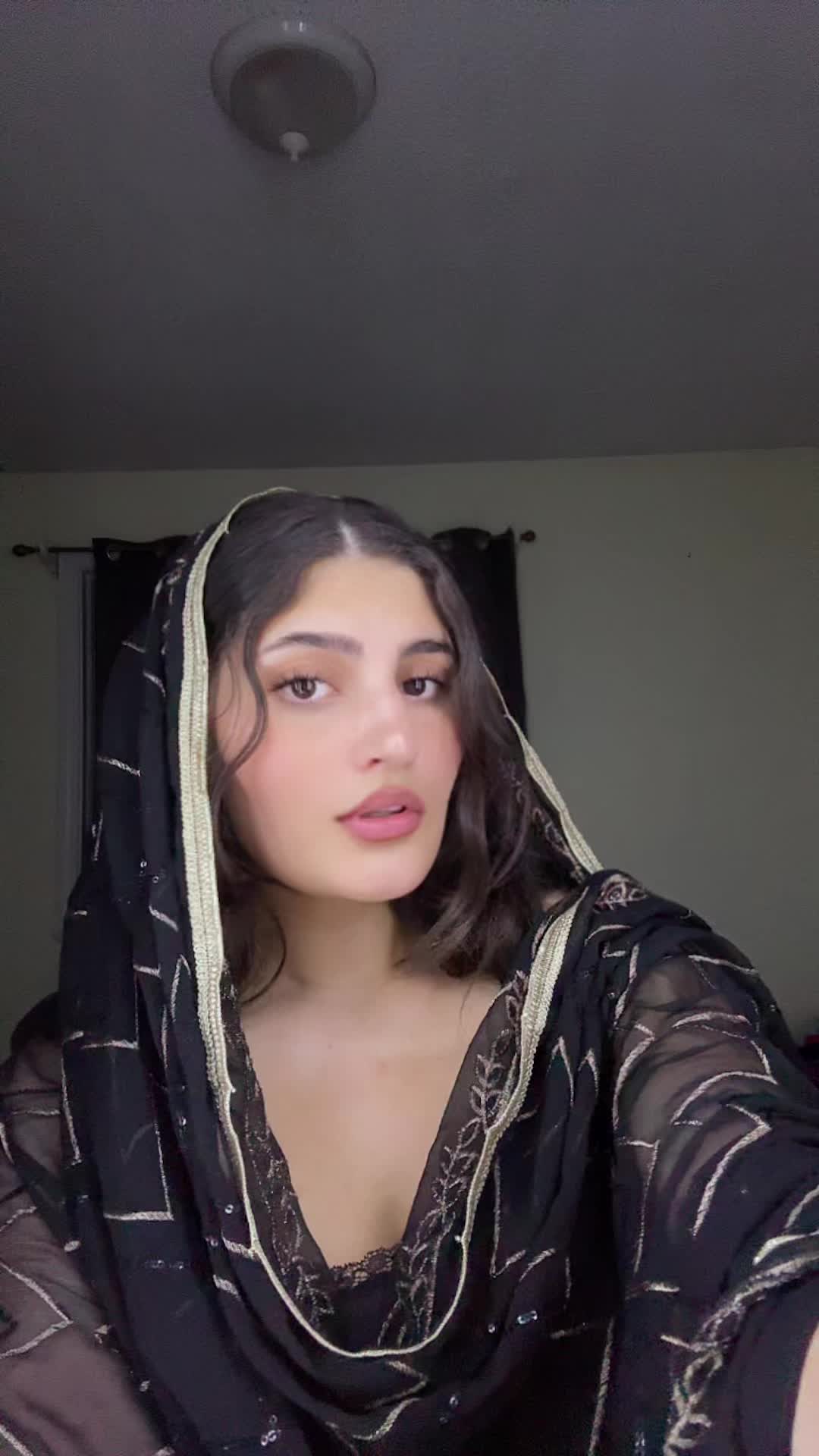 @pakistanikira