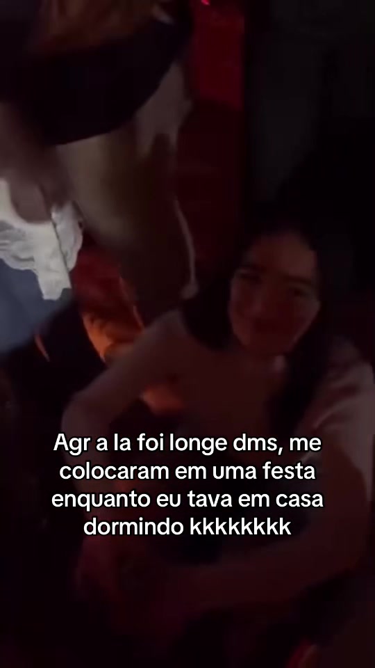 @V&aacute; nessa