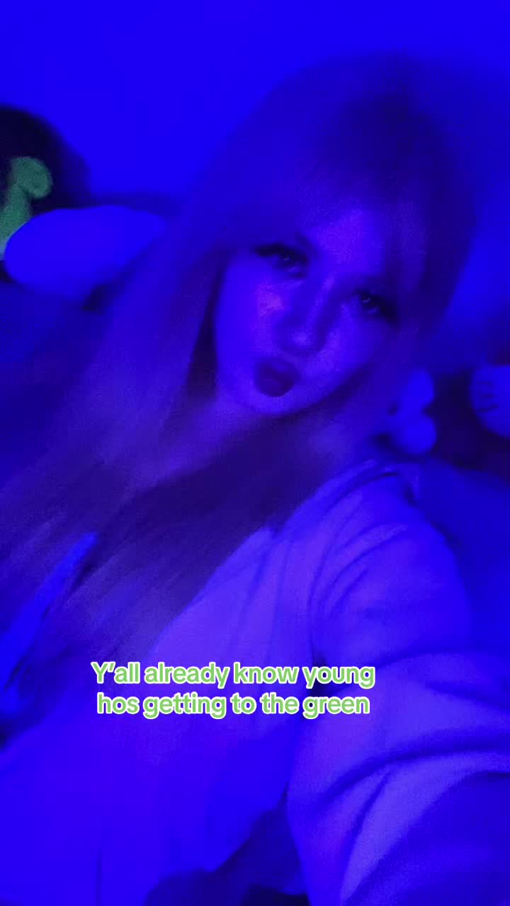 @Bee