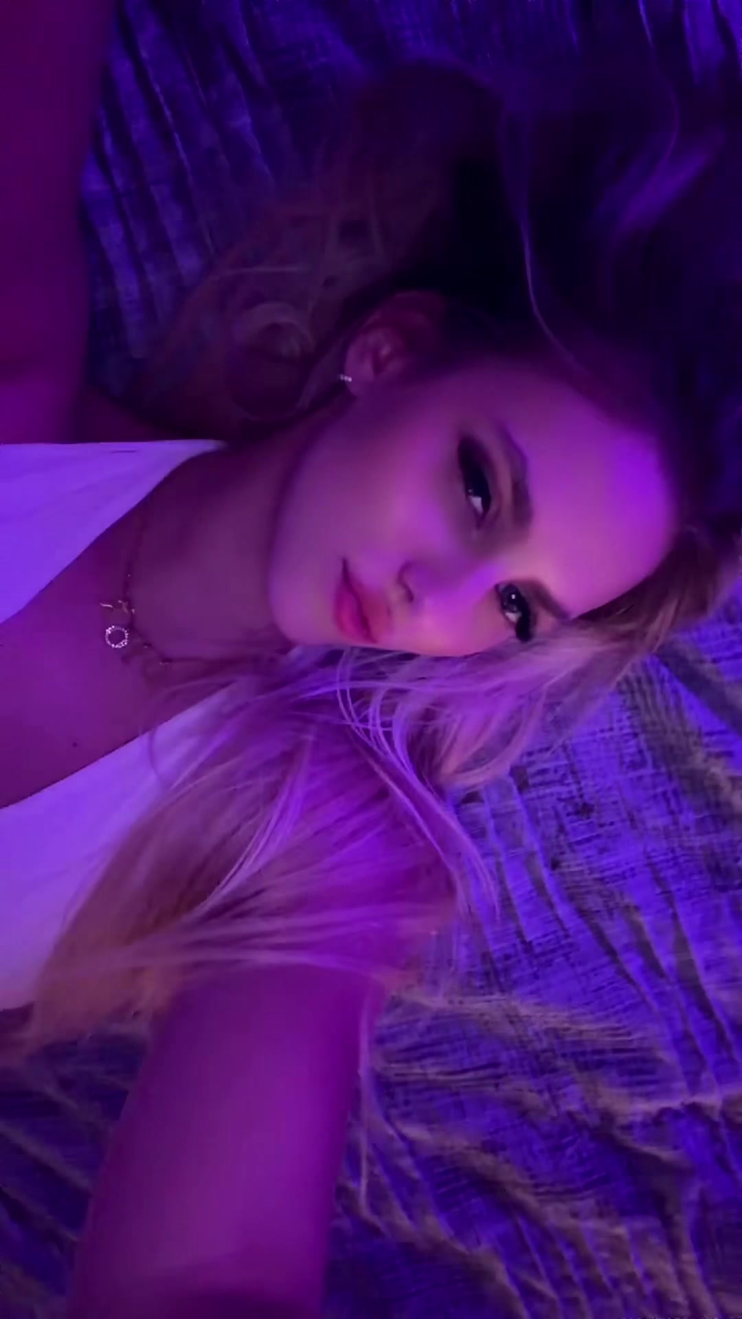 @itsvladameronenn