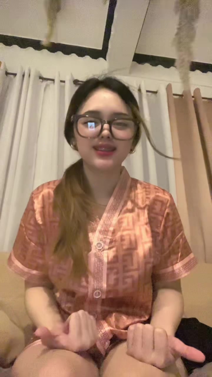 @joanalynnn