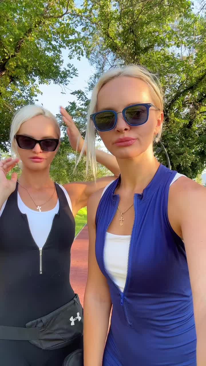 @Lyubov Nadezda twins