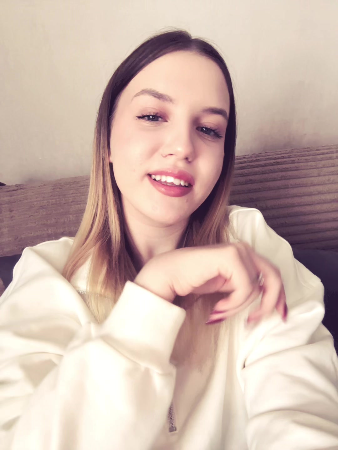 @леночка🦢