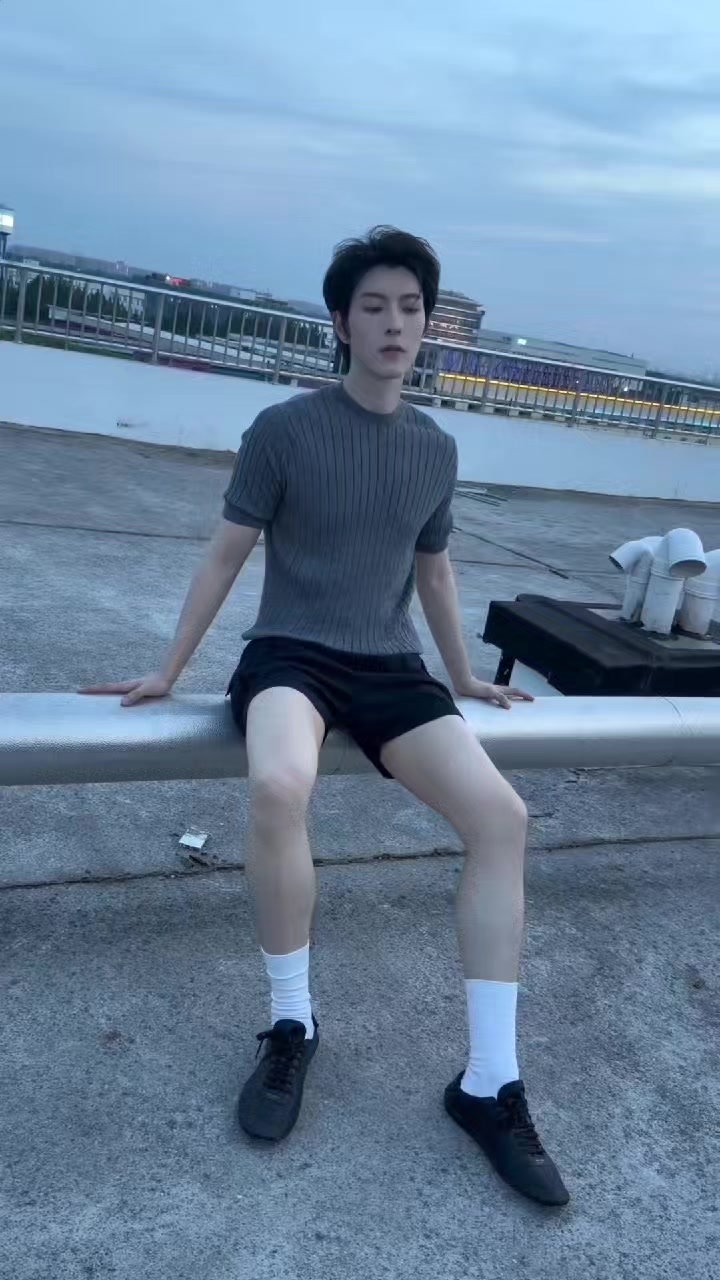@Azzalea