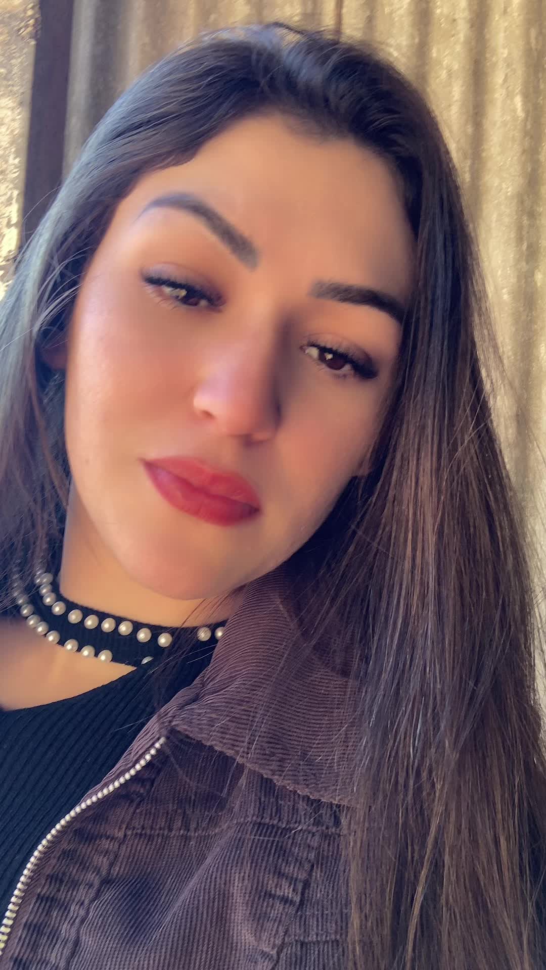 @brunaahardt