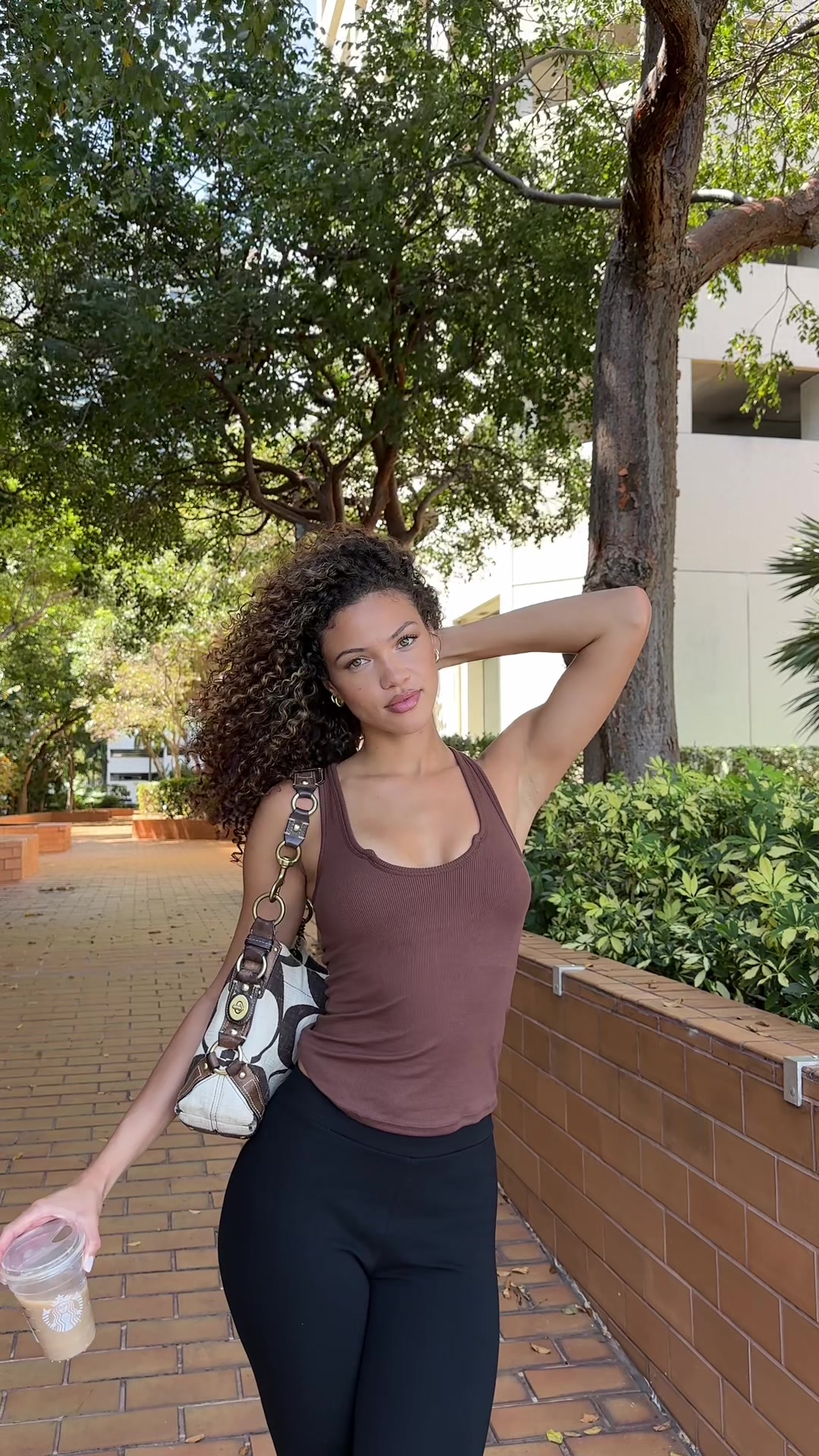 @Xiaya