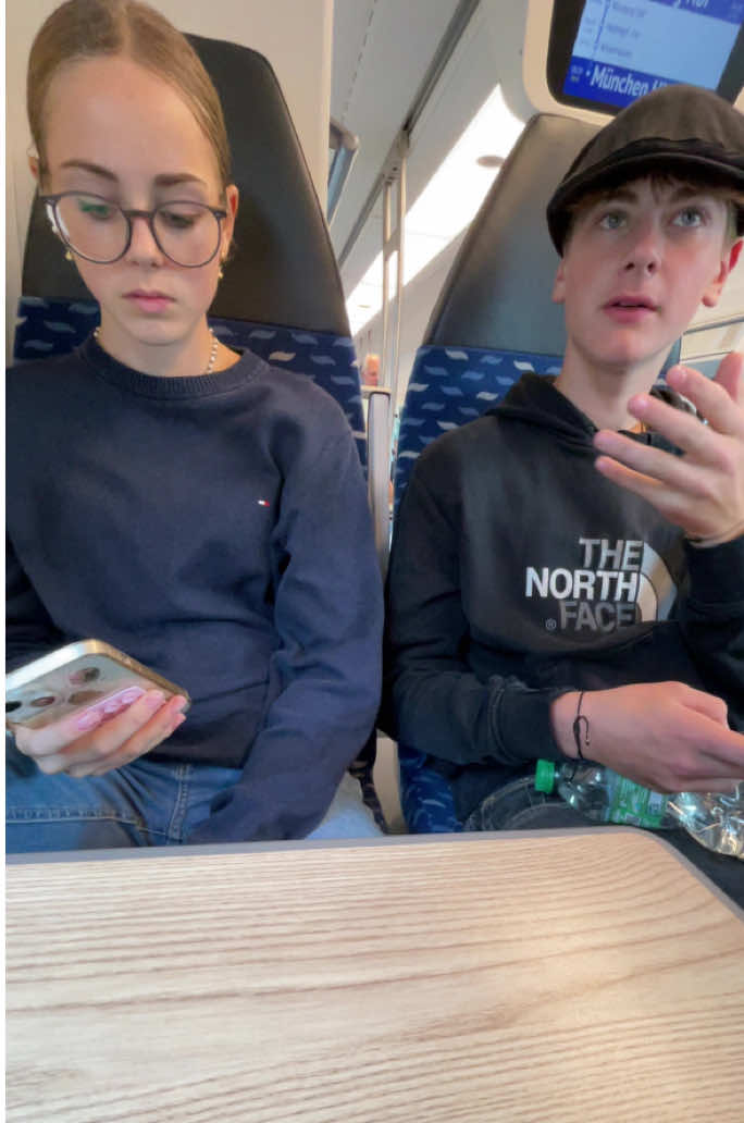 @taytayclipfarmer