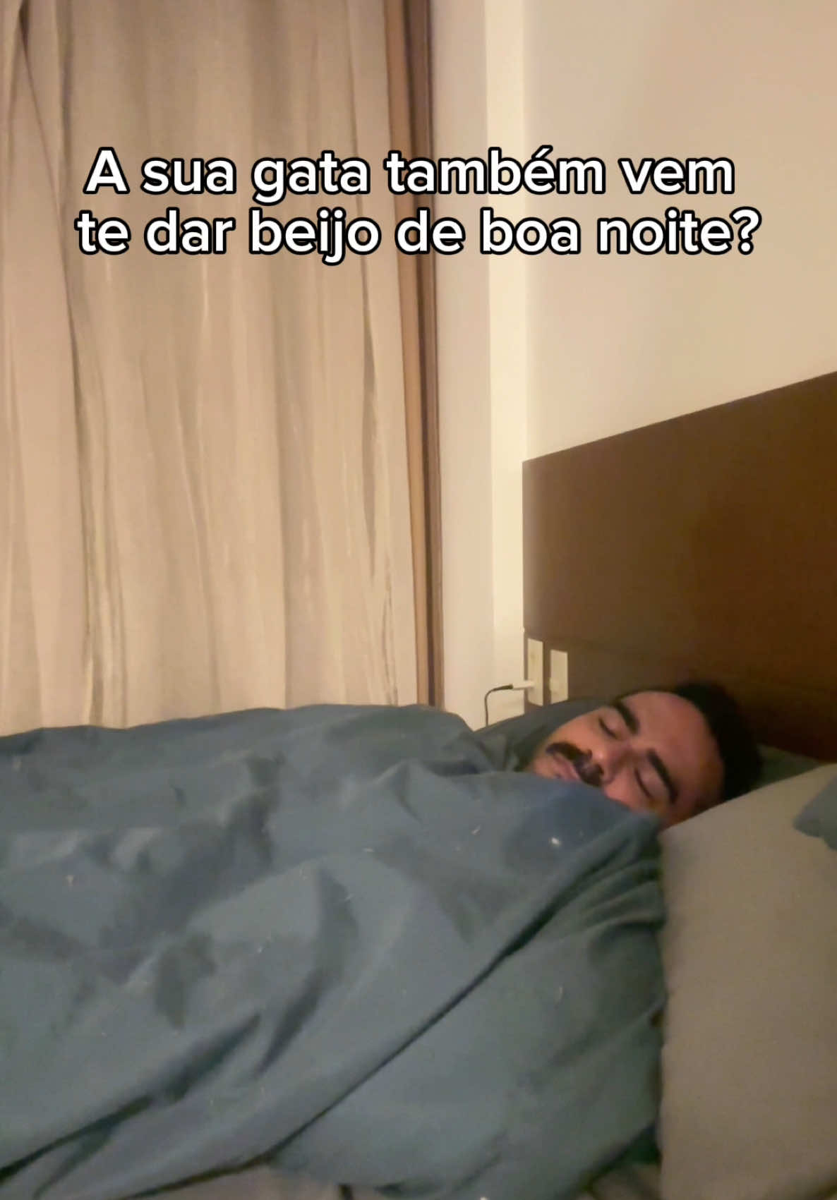 @Ingl&ecirc;s com Felipe