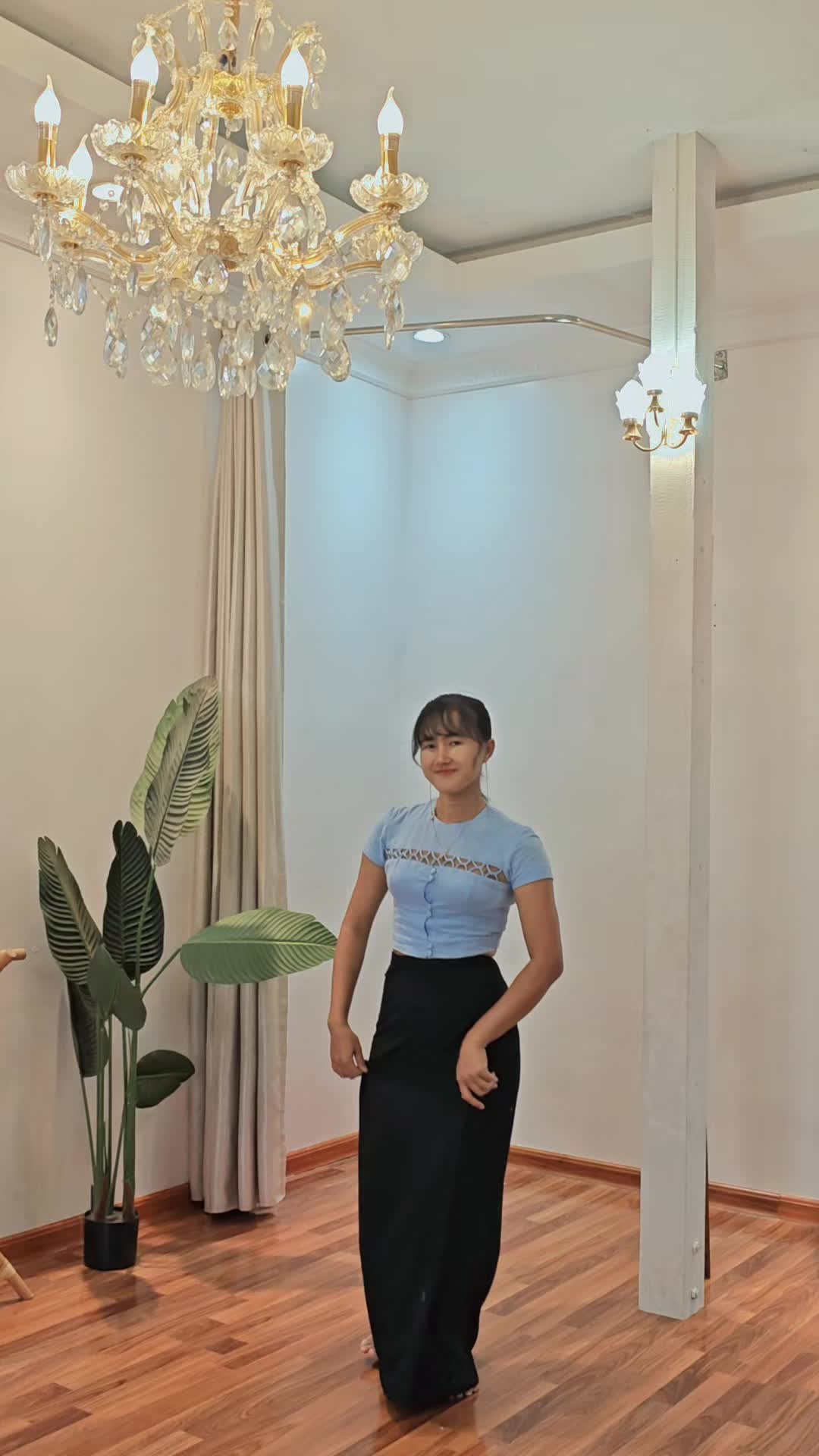 @LaeLaeKhaing(Surprise Service)