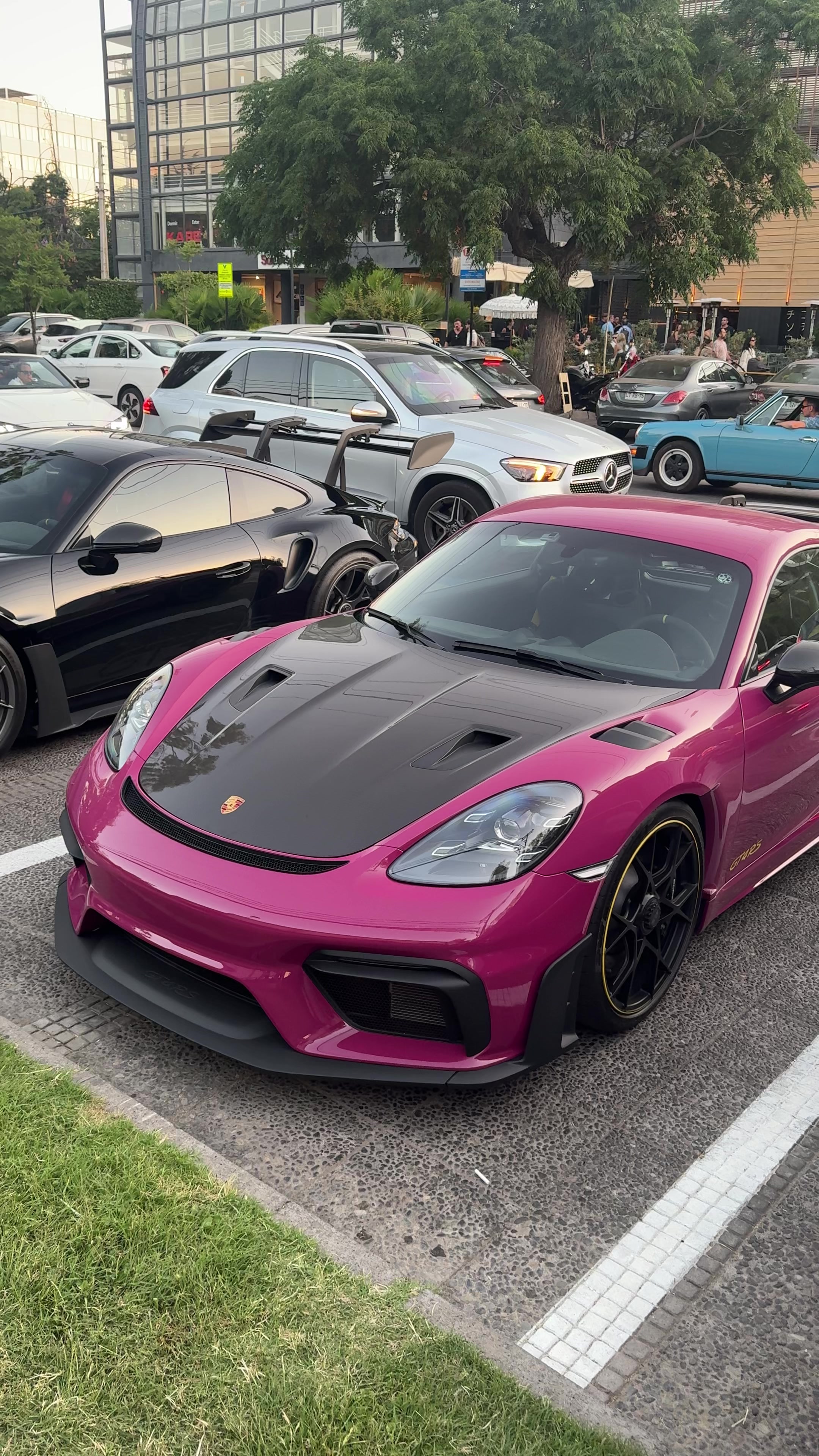 @v_spotter