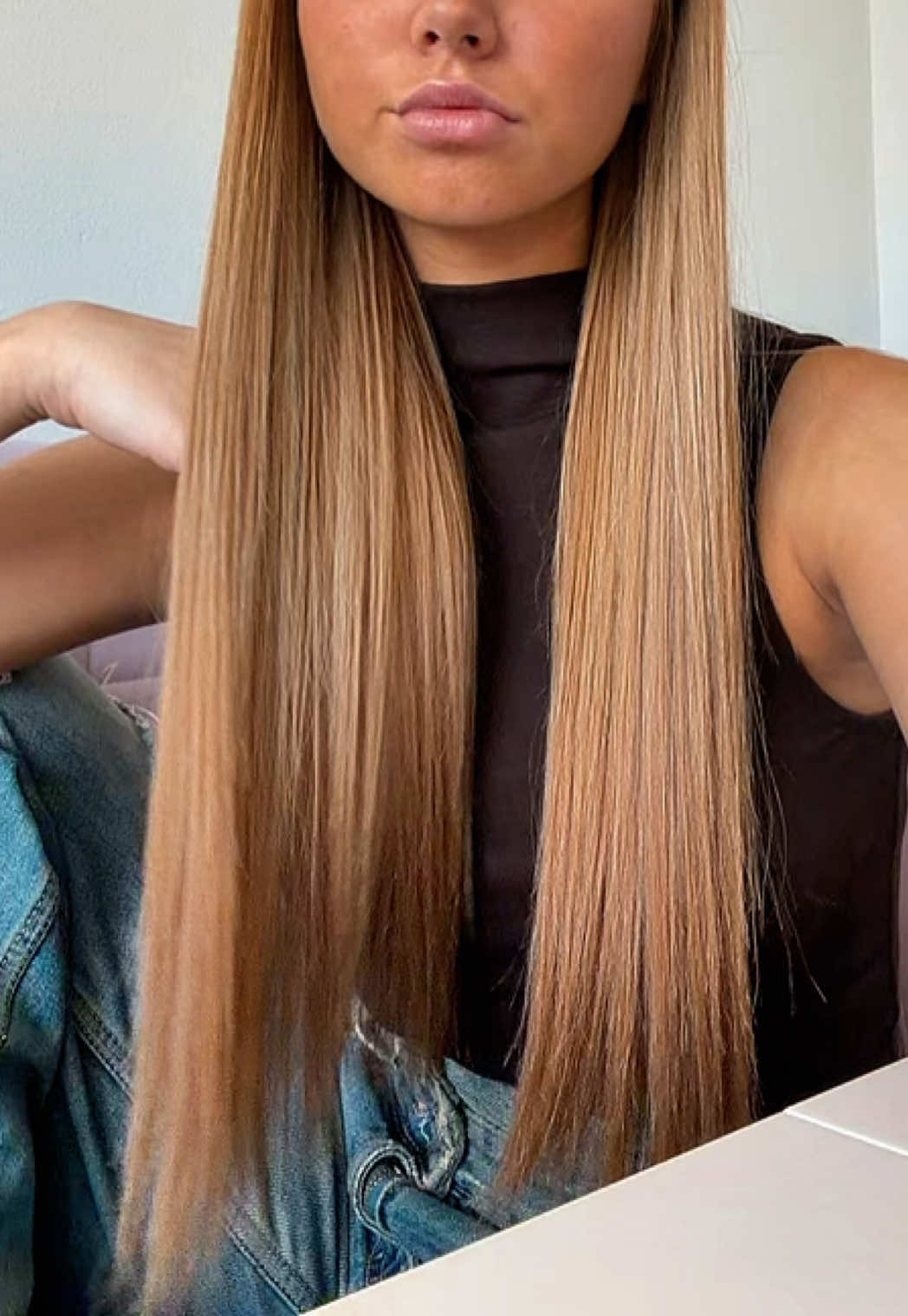 @лара