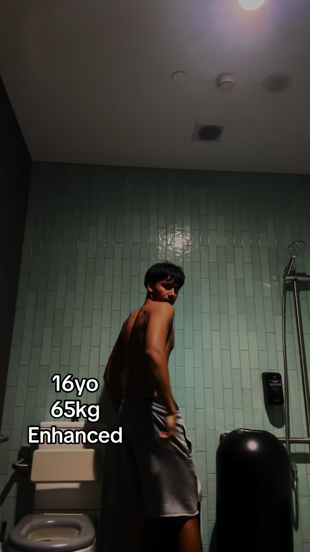 @👤