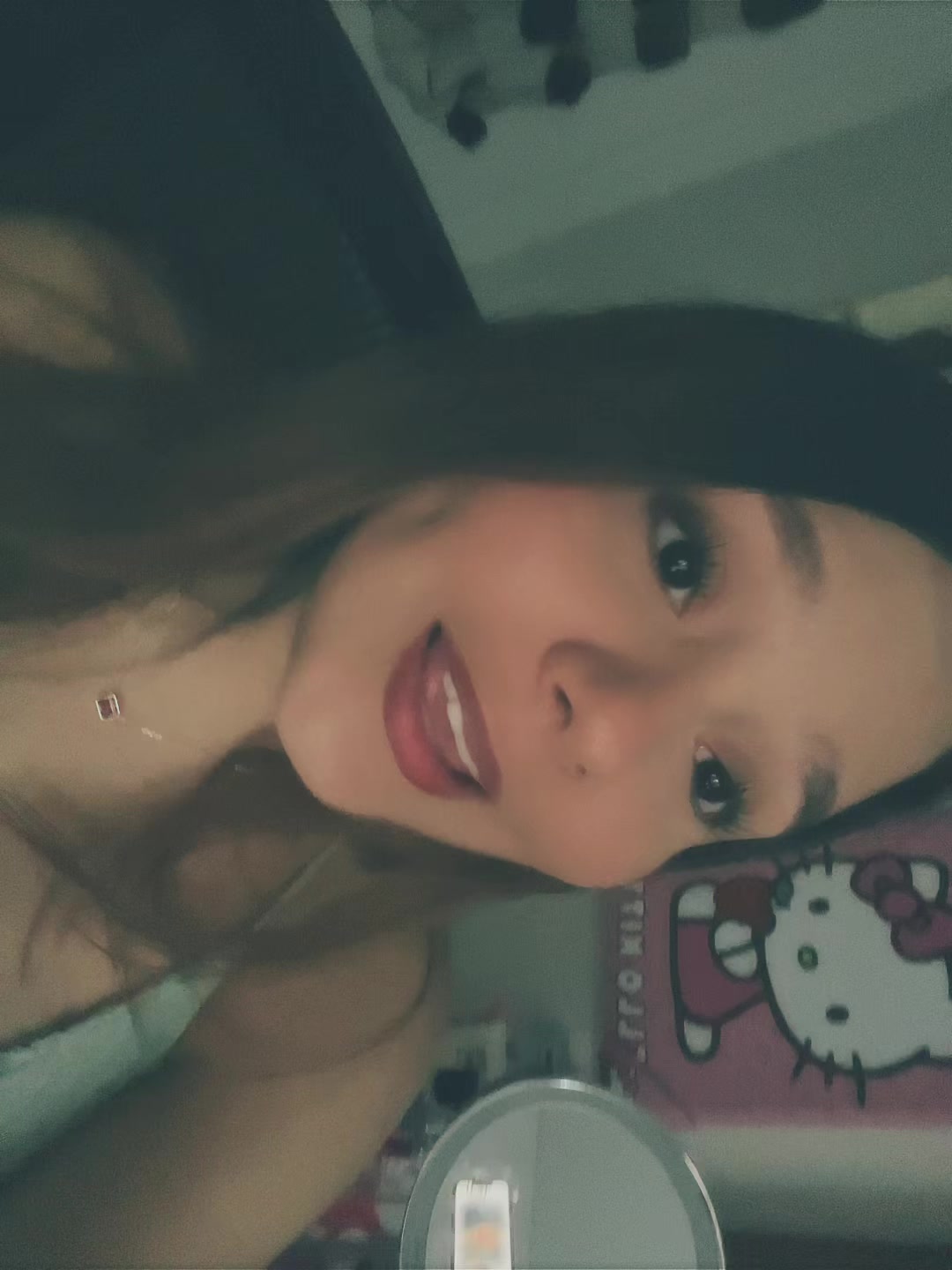 @𝒔𝒐𝒍𝒆𝒚𝒃𝒊