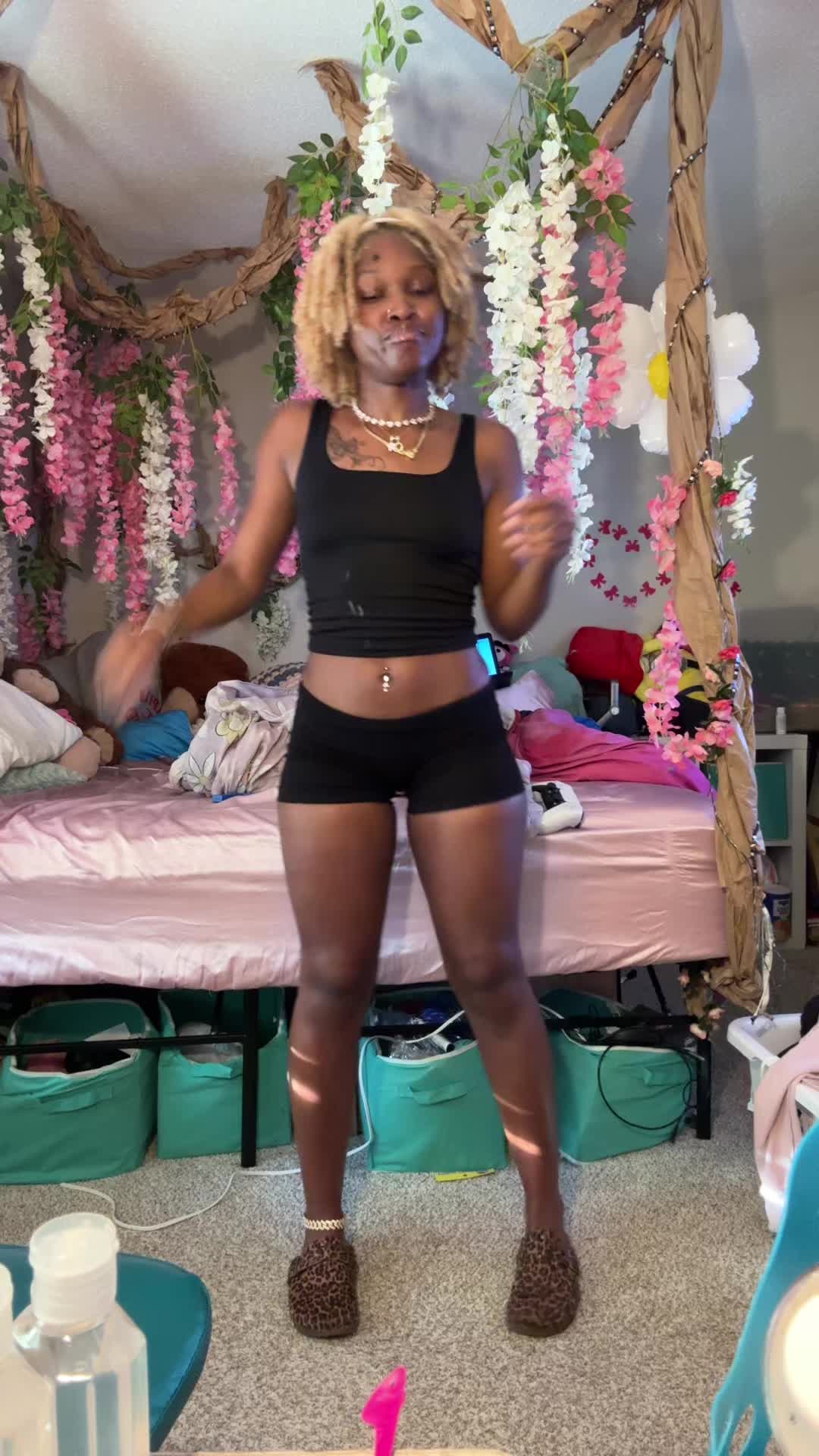 @Tayseemerollin😛🤘