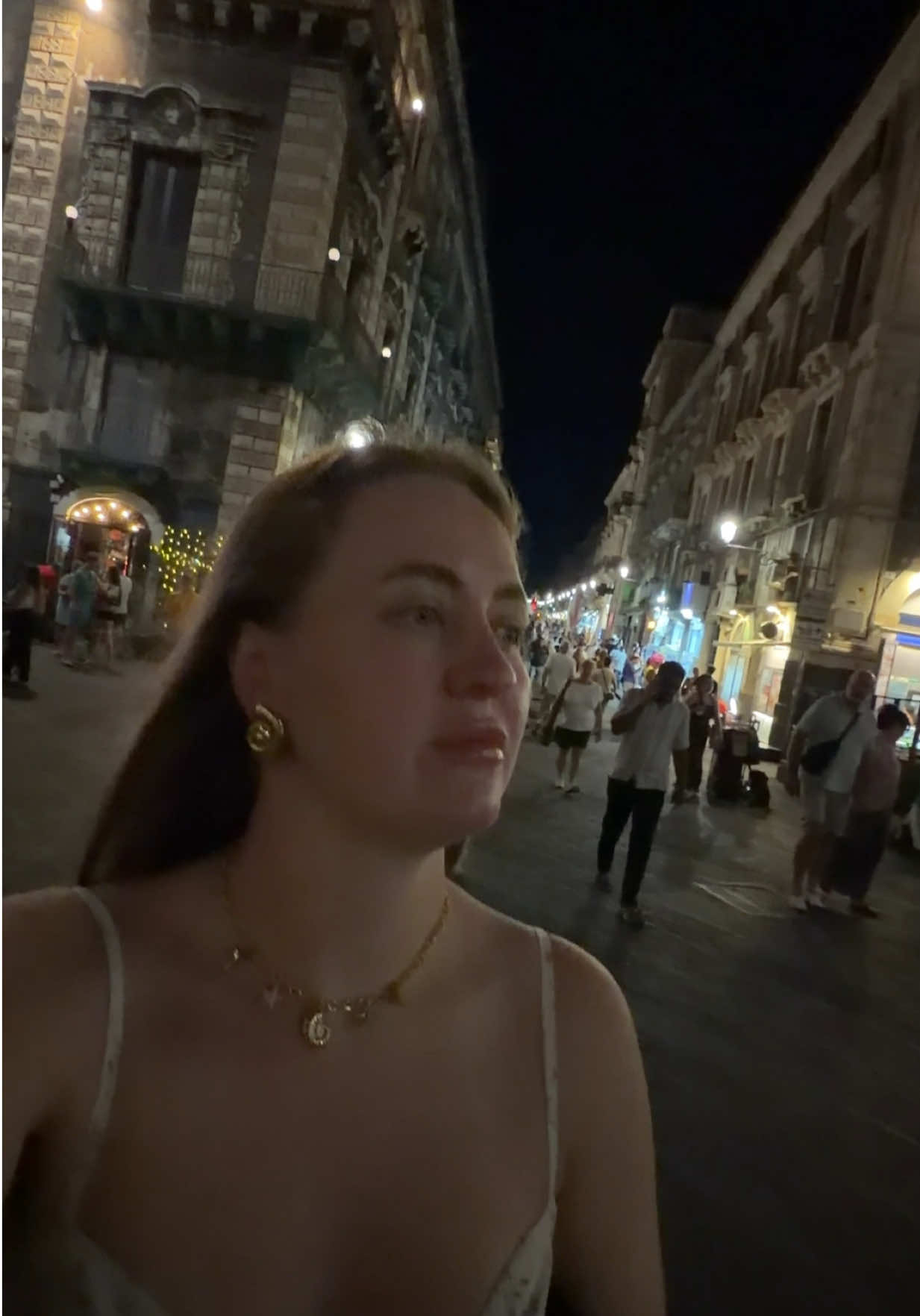 @_rebziki_