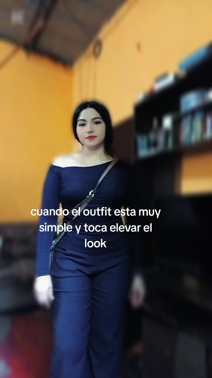 @ana lucia pineda