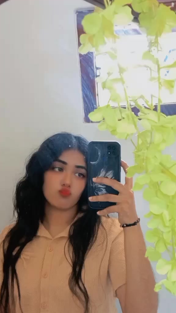 @Hiru_S_Bbh