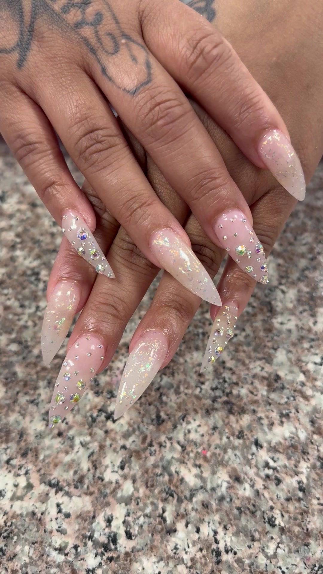 @Top Nails