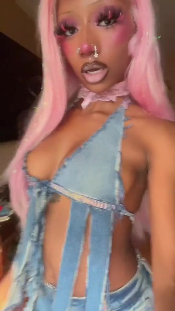 @Holyxtrin
