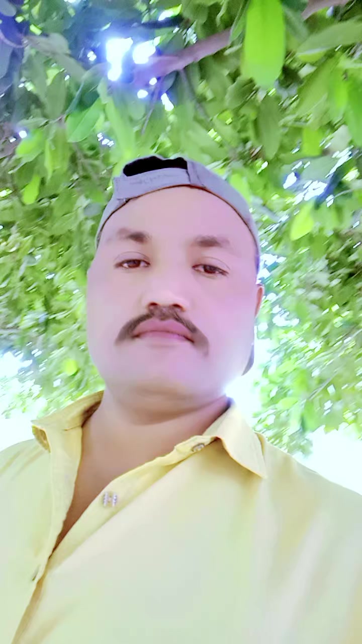 @Waseem baii 12