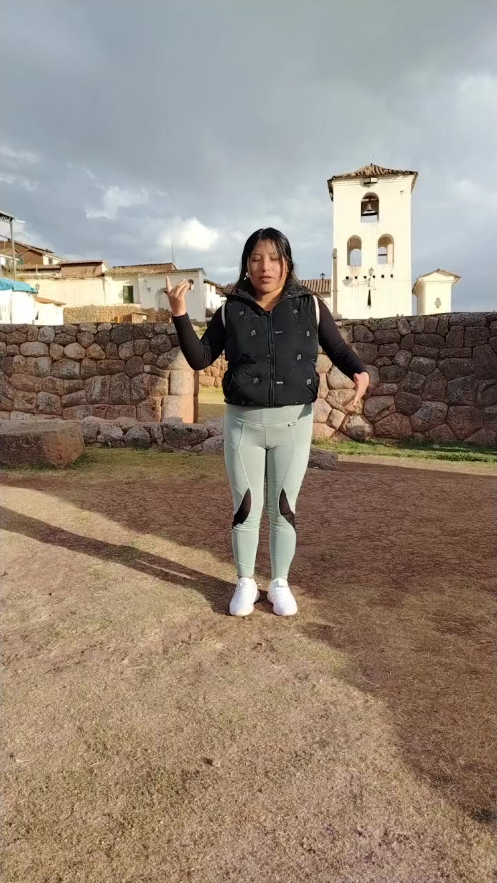 @👑Liz🖤💜