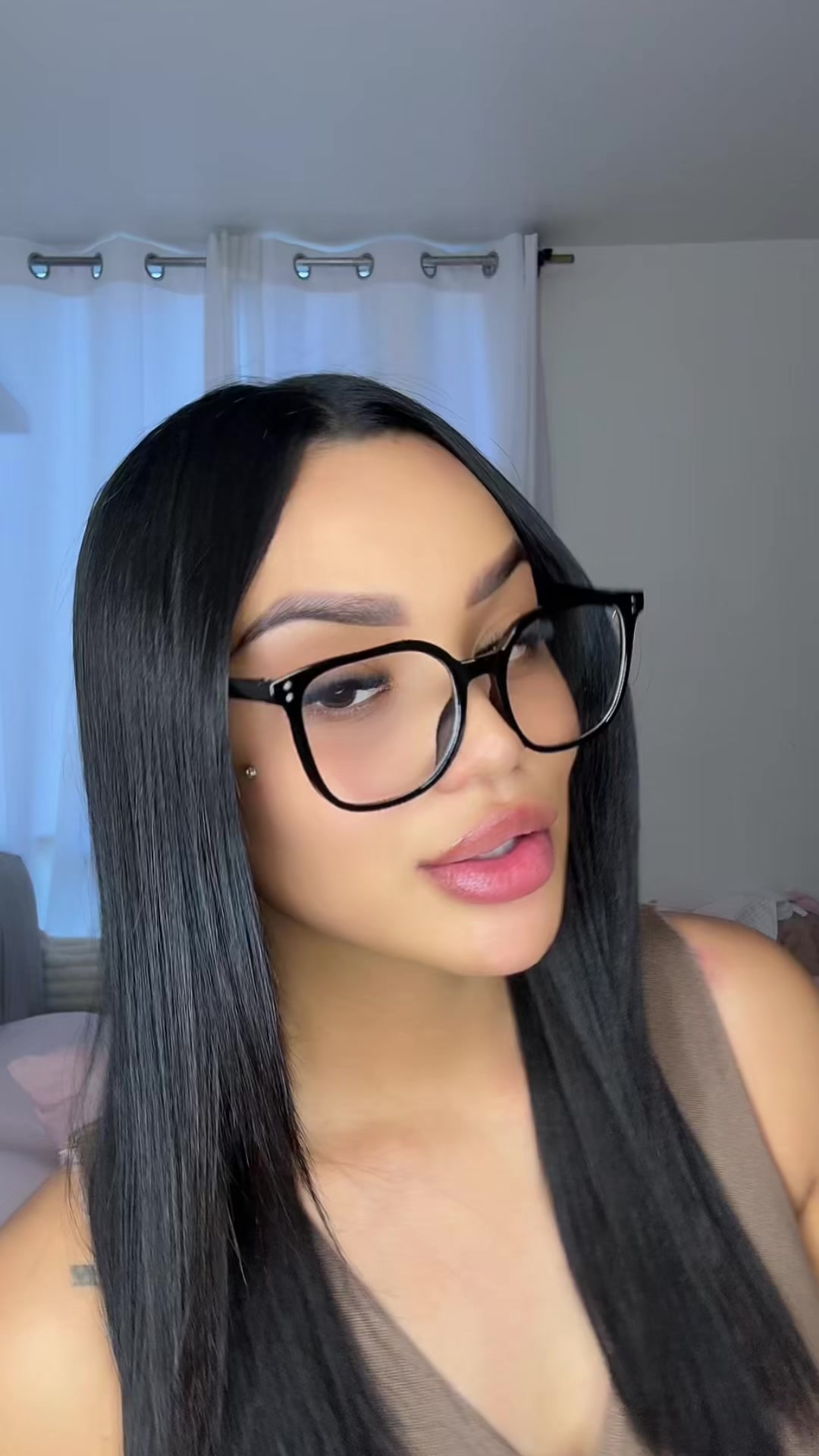 @Tatiqueenoficial 🦋