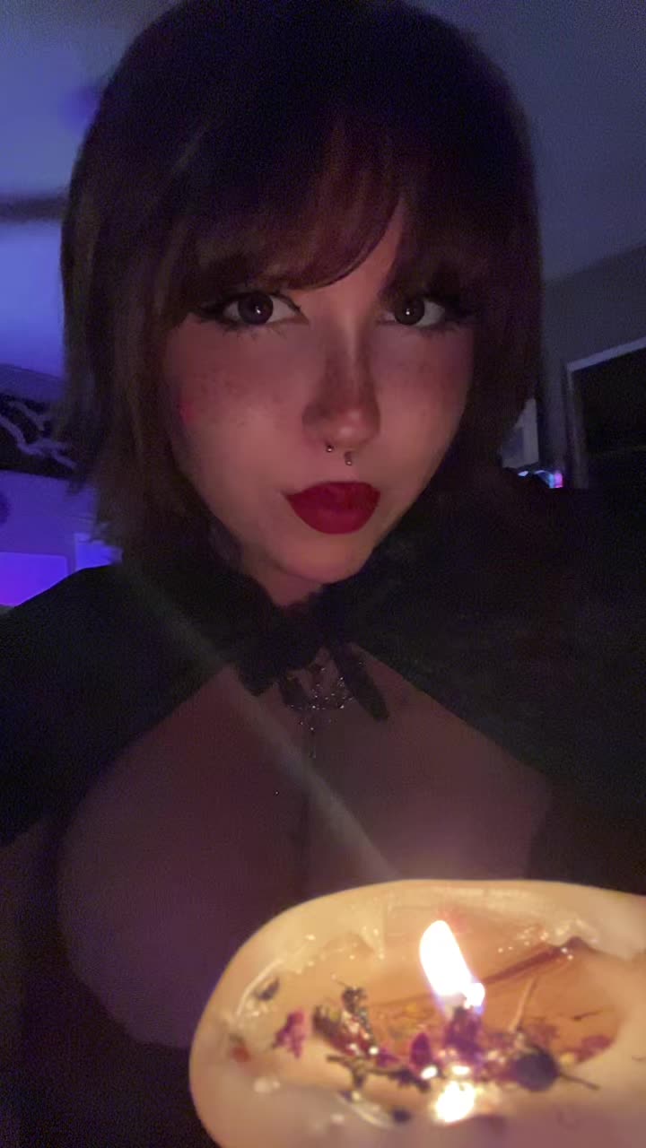 @Ka!l3y<3
