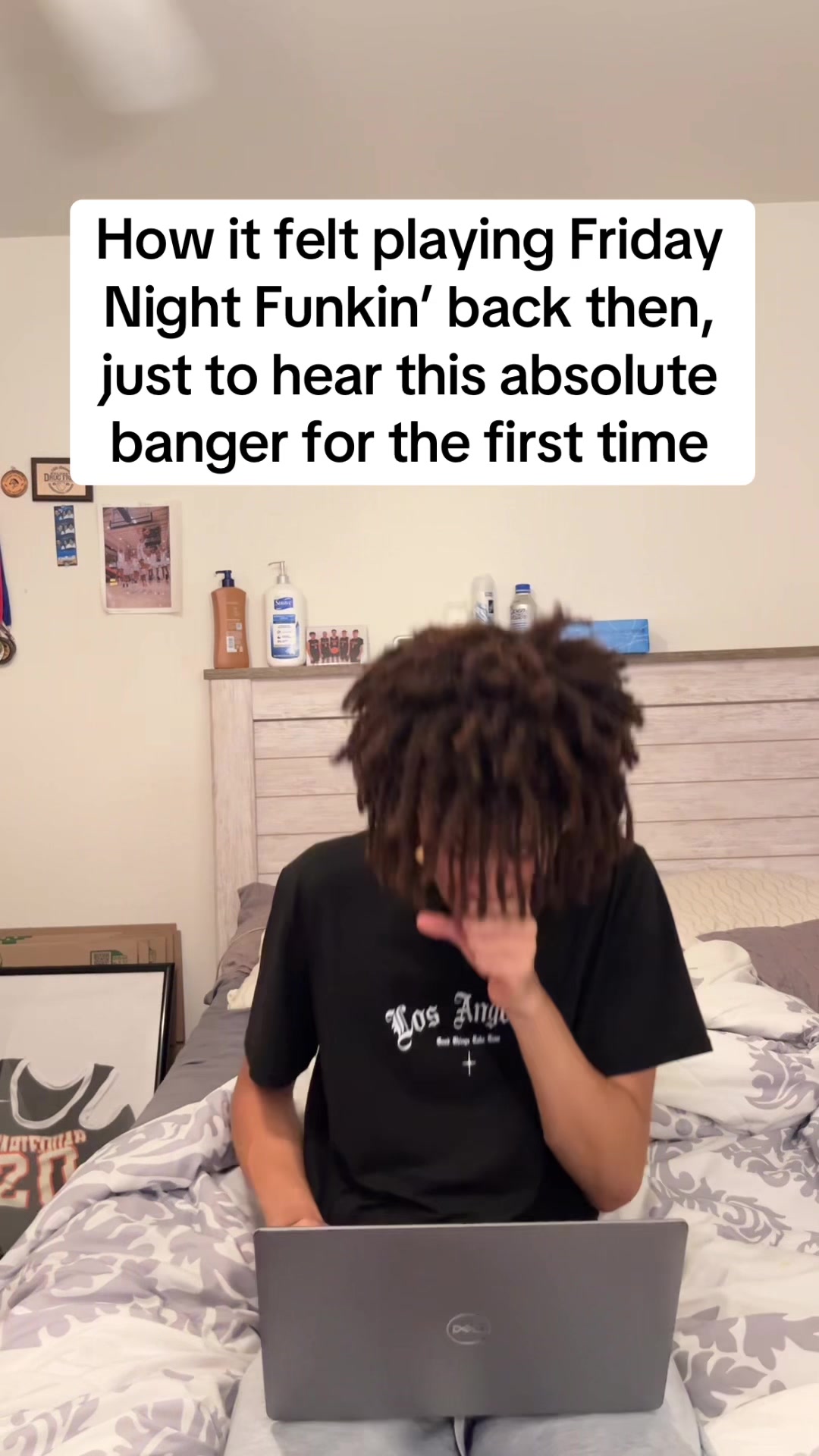 @ITZZ$kovie