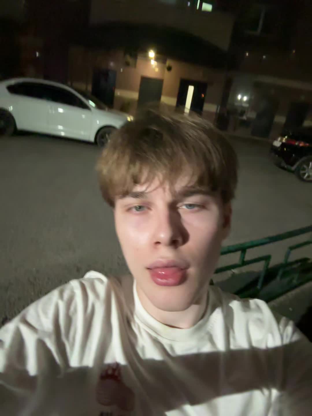 @Илюша🥱