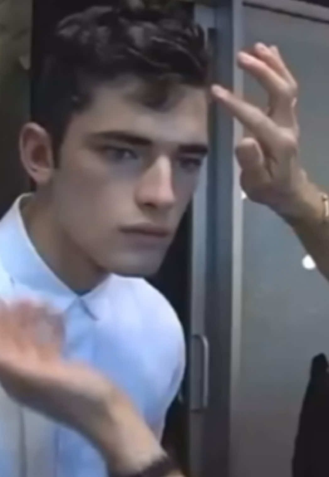 @𝑶.