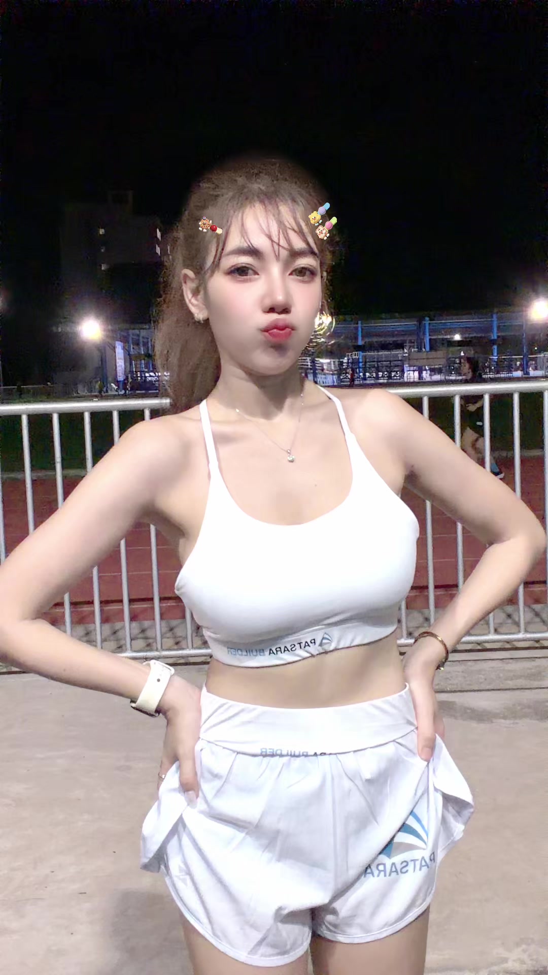 @Popcorn 🍑🦋
