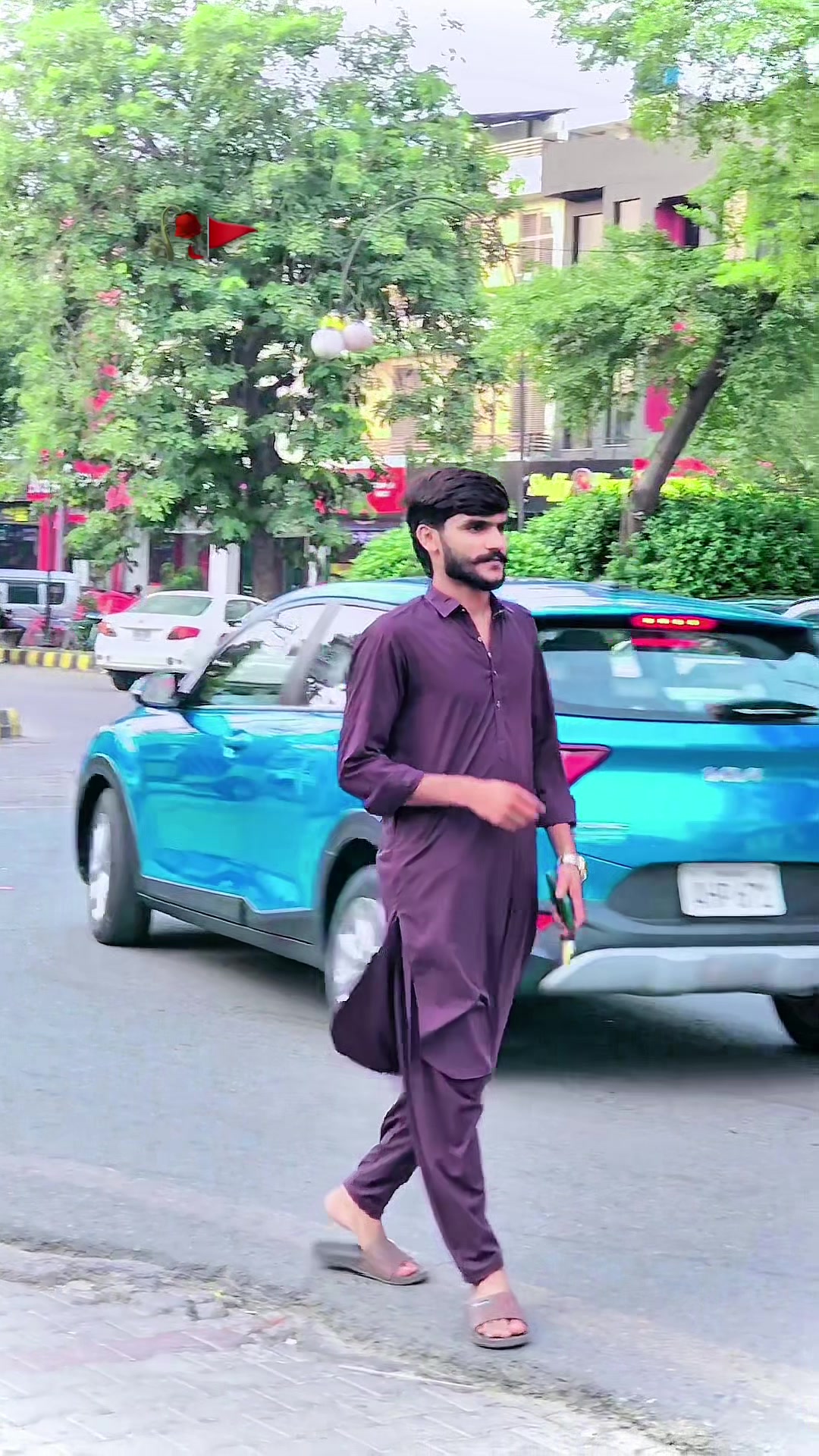 @🦁 it's... کمانڈو 🚨🚔