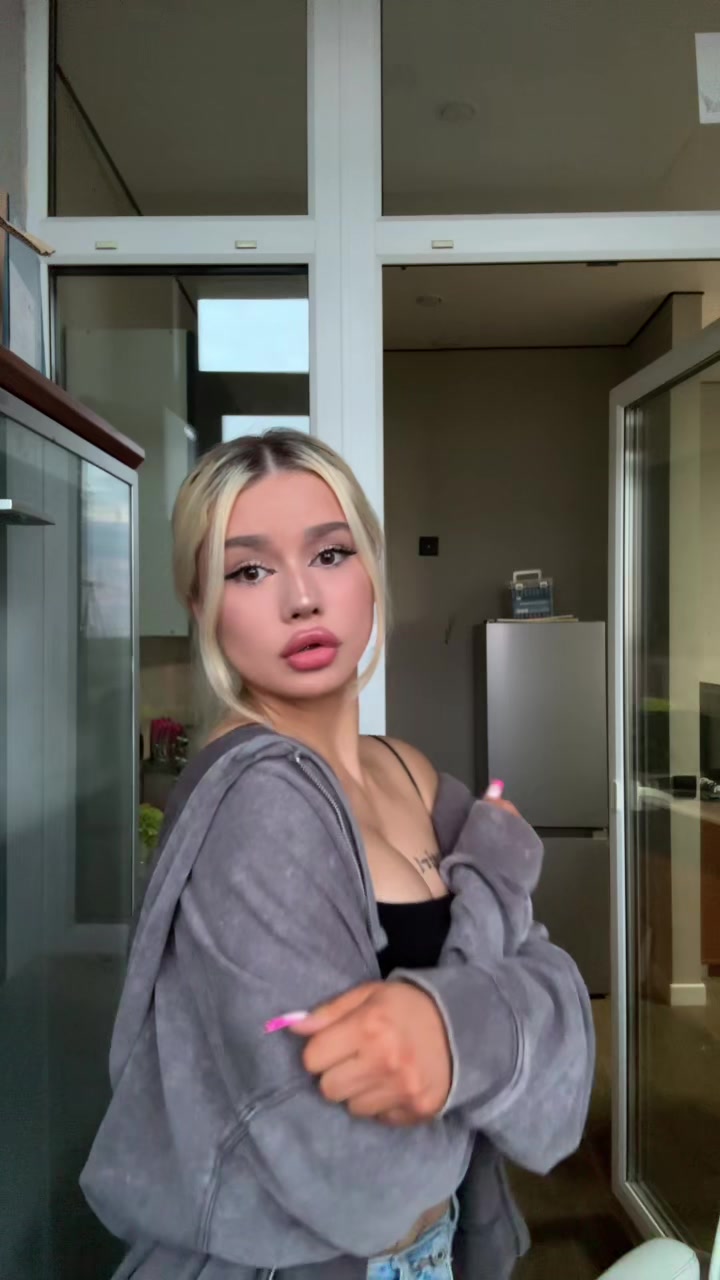 @0yana00