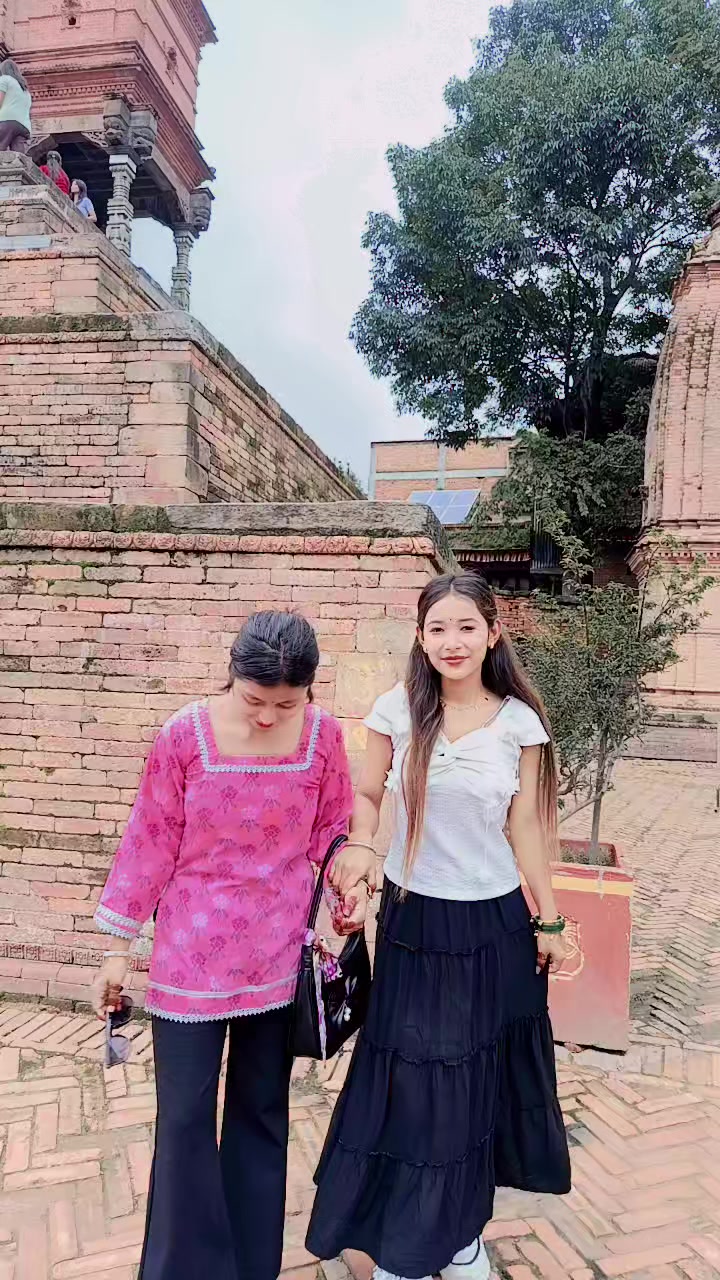 @Sanu🫀😘