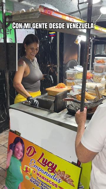 @dlucyempanadas